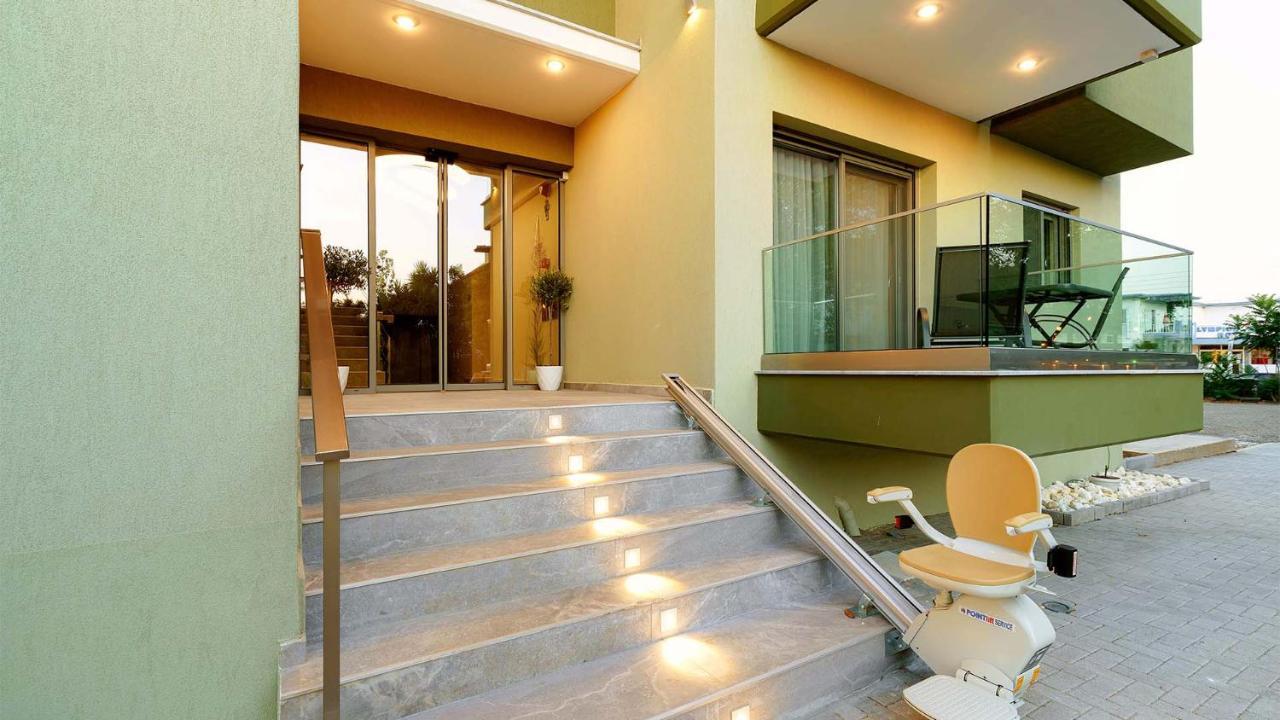 Estelle Family Luxury Apartments & Suites Геракини Екстериор снимка