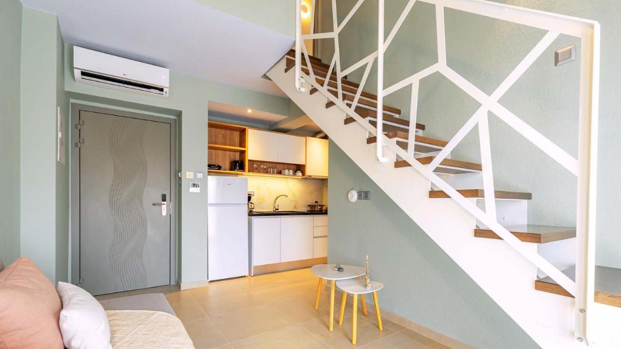 Estelle Family Luxury Apartments & Suites Геракини Екстериор снимка