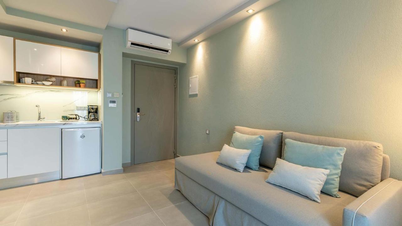Estelle Family Luxury Apartments & Suites Геракини Екстериор снимка