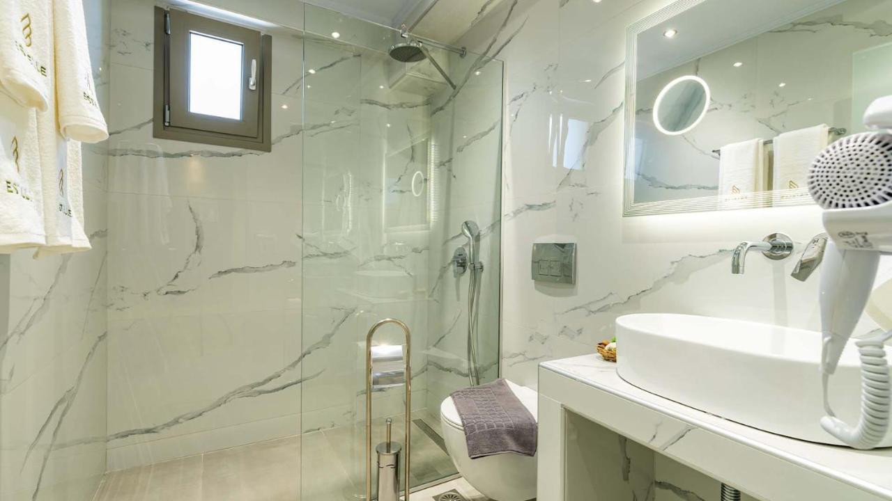 Estelle Family Luxury Apartments & Suites Геракини Екстериор снимка